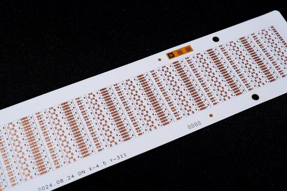 comprar PCB flexível de dupla camada personalizável para tiras de luz LED com nível de proteção contra incêndio V0 online manufacture