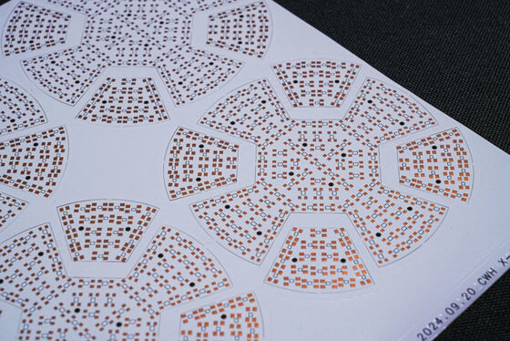 Tabela de circuitos flexíveis de dupla camada com nível de proteção contra incêndio V0 e serviços personalizados para iluminação LED