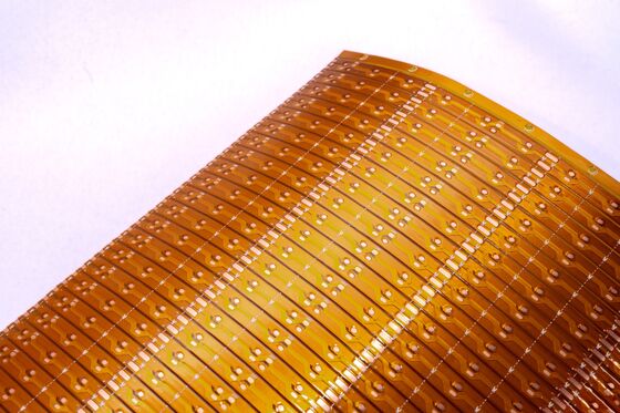 Reunião de placas de circuito impresso de PCB Lâmina LED de camada dupla com nível de proteção contra incêndio V0 e 0,25 mm Espessura PCB flexível para iluminação LED